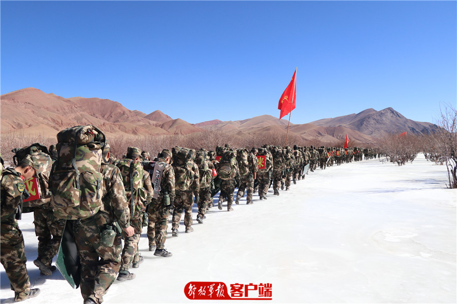 雪域亮剑壮军威,武警西藏总队掀起冬季野营拉练热潮