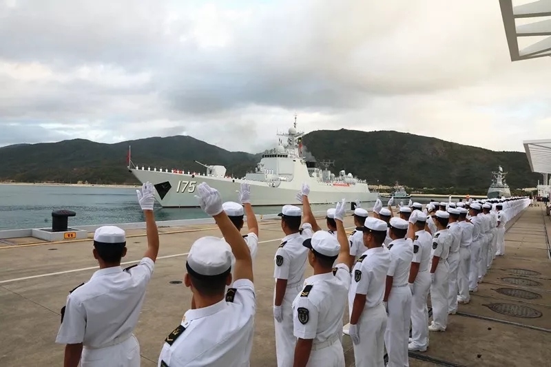 海军第三十四批护航编队返回三亚军港