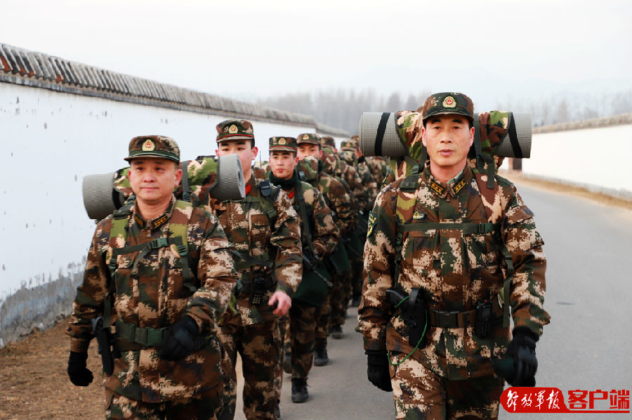 北京武警机动二支队图片
