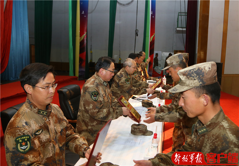 陆军青藏兵站部第2旅图片