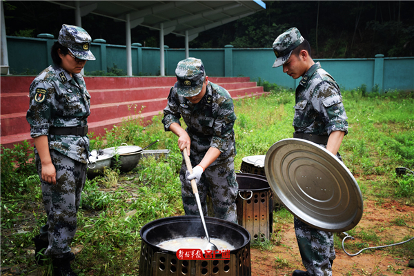 色香味俱全,这场野战炊事保障真给力!