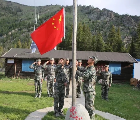 可可托海边防连:把浪漫留给游客,把残忍留给军人