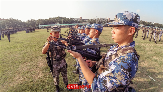 駐香港部隊新兵正式開訓!看先行連隊如何先行一步