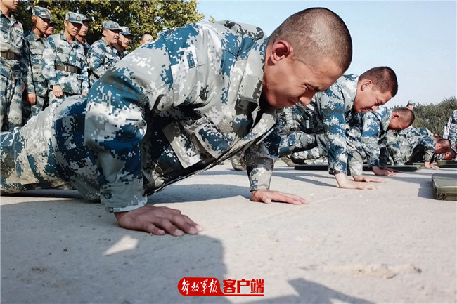 中部戰區空軍某新訓旅連運動會:來場軍人間的對決吧