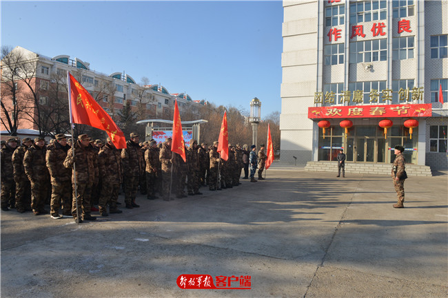 黑龙江省鸡西军分区开展冬季野营拉练锤炼过硬作风